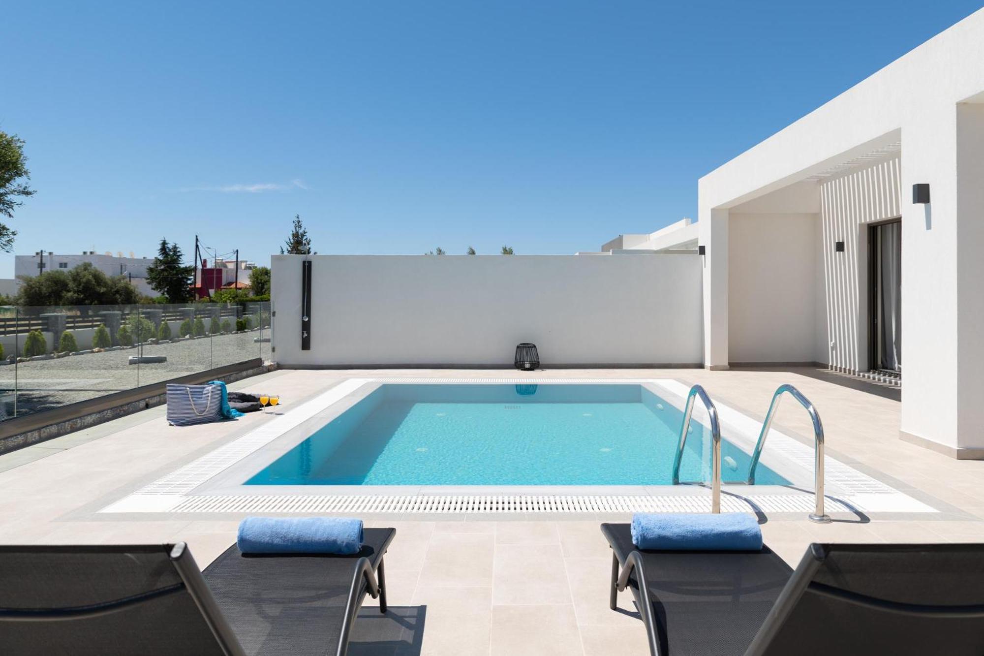 Armonia Suites Gennadi Exterior foto